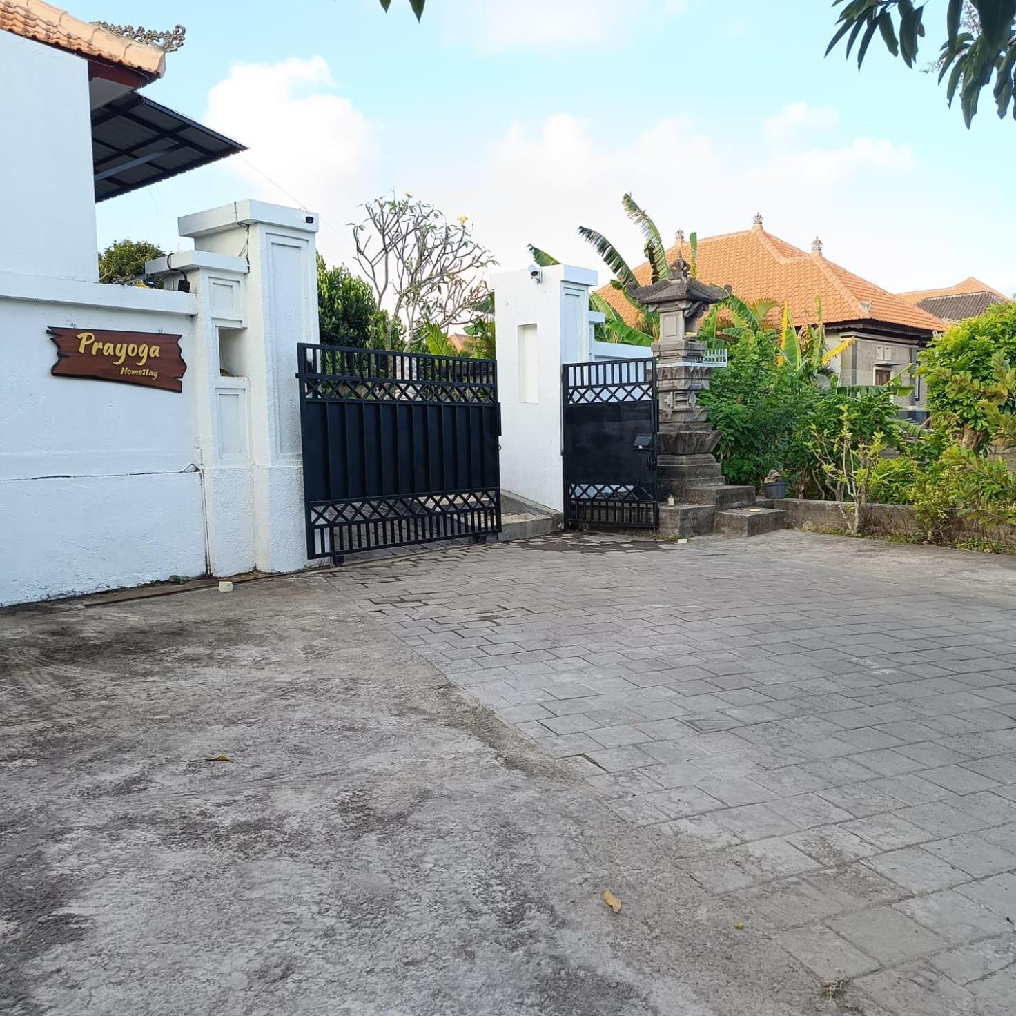 Prayoga Homestay Унгасан Экстерьер фото